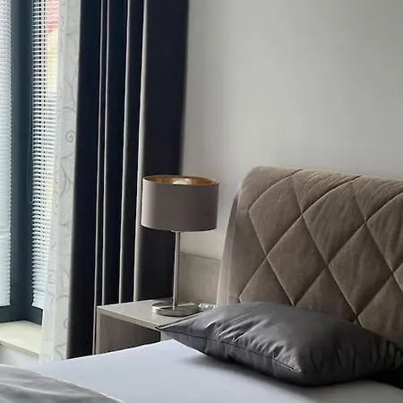 Rezidencia Kmetova So Sukromnym Parkovanim Zdarma, 5 Min Peso Do Centra Košice Exterior foto