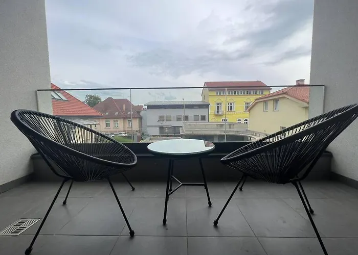 Rezidencia Kmetova So Sukromnym Parkovanim Zdarma, 5 Min Peso Do Centra