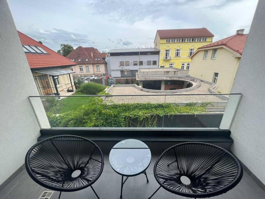 Rezidencia Kmetova So Sukromnym Parkovanim Zdarma, 5 Min Peso Do Centra Apartmán